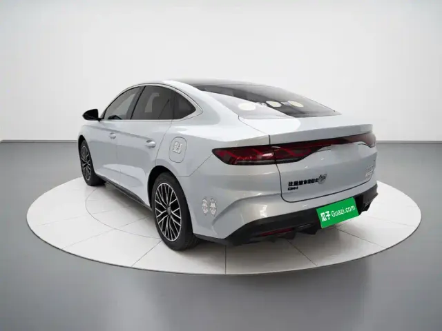 BYD Qin L — Фото автомобиля 4