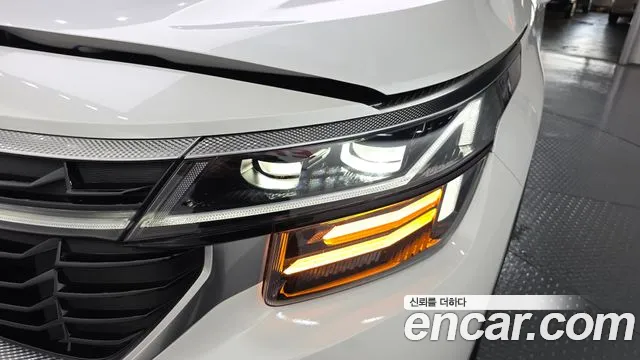 Kia Seltos — Фото автомобиля 7