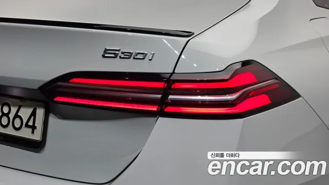 BMW 5 Series G60 — Фото автомобиля 8