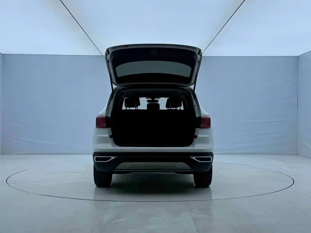 Jetta VS7 — Фото автомобиля 8