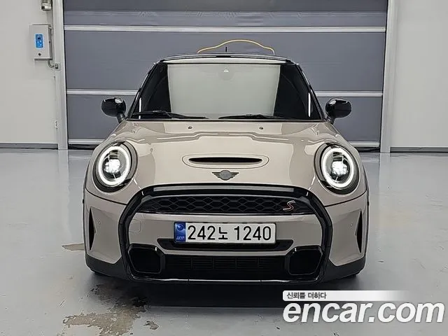 MINI Cooper — Фото автомобиля 3
