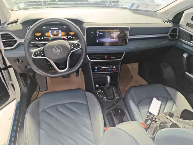 Volkswagen Tharu — Фото автомобиля 5