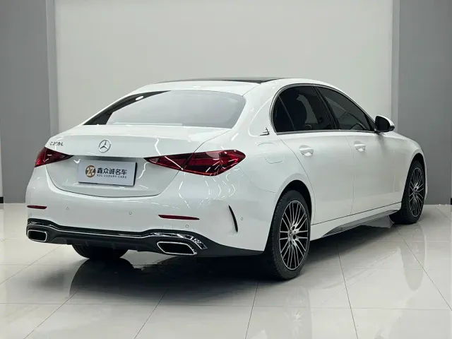 Mercedes-Benz C-Class — Фото автомобиля 16