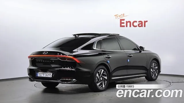 Hyundai Grandeur (New) Hybrid — Фото автомобиля 2