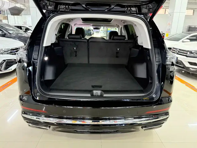 Buick Envision Plus — Фото автомобиля 18