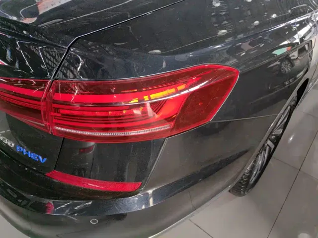 Volkswagen Passat — Фото автомобиля 23