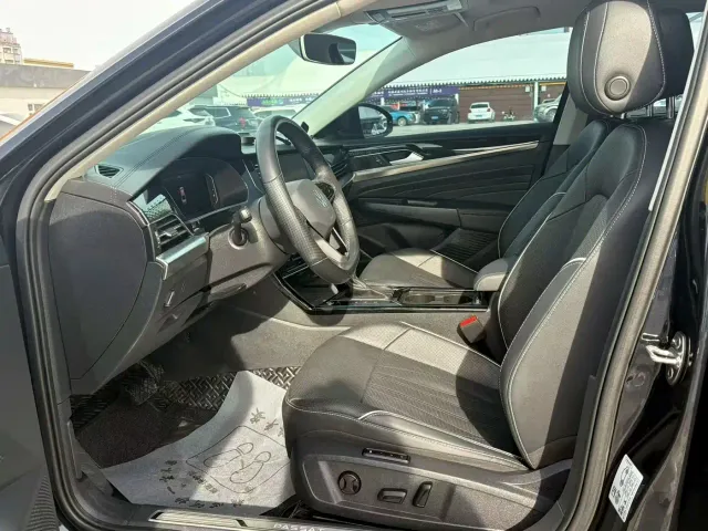 Volkswagen Passat — Фото автомобиля 4