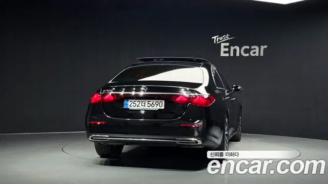 Mercedes-Benz E-Class W214 — Фото автомобиля 3
