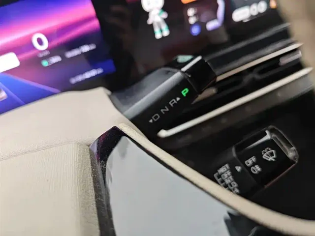 Baojun KiWi EV — Фото автомобиля 6