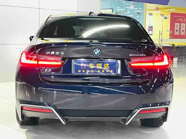BMW i3 — Фото автомобиля 4