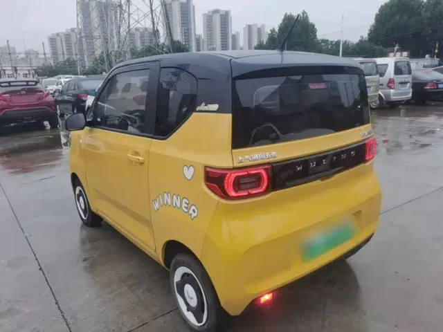 Wuling Hongguang Mini EV — Фото автомобиля 4