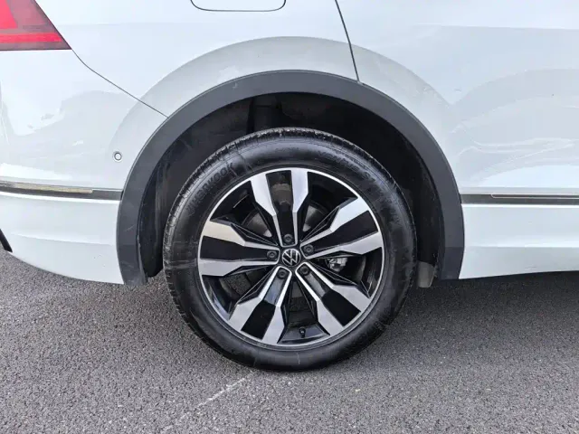 Volkswagen Tiguan L — Фото автомобиля 13