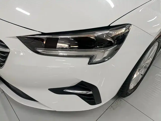 Buick Regal — Фото автомобиля 23