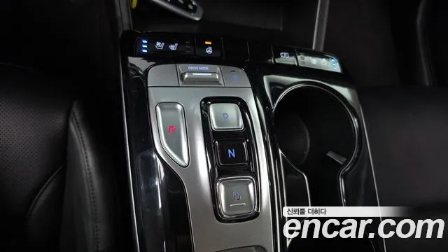 Hyundai Tucson Tucson (NX4) Бензин 1.6 турбо 2WD — Фото автомобиля 9