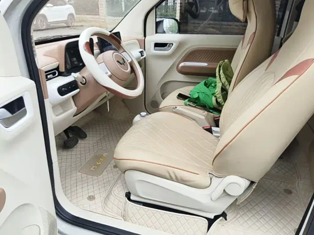 Wuling Hongguang Mini EV — Фото автомобиля 14