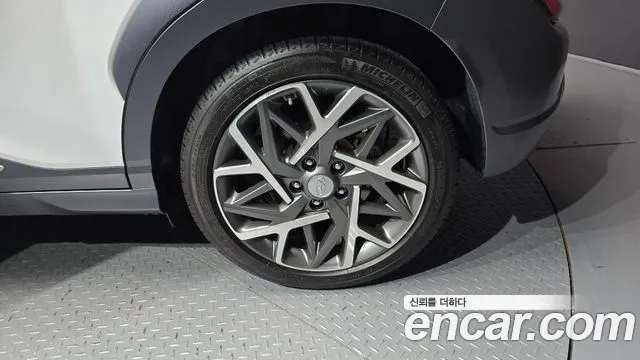 Hyundai Kona — Фото автомобиля 6