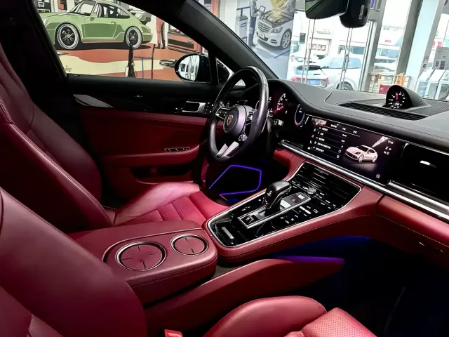 Porsche Panamera — Фото автомобиля 27