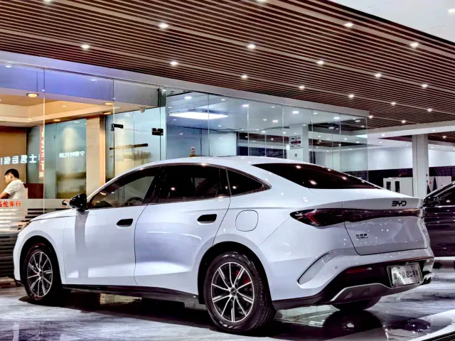 BYD Seal 06 — Фото автомобиля 15