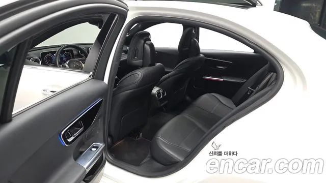 Mercedes-Benz C-Class — Фото автомобиля 26
