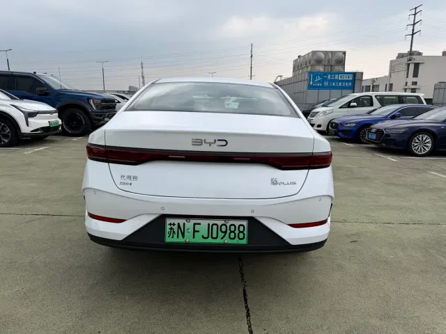 BYD Qin PLUS — Фото автомобиля 6