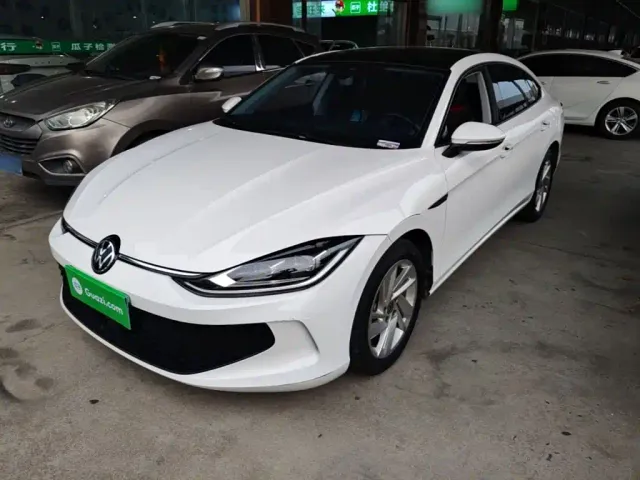 Фотография автомобиля — Volkswagen Lamando