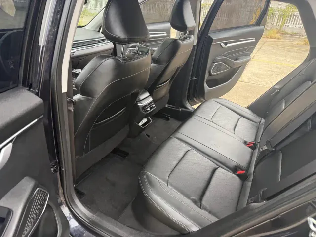 Geely Emgrand — Фото автомобиля 18