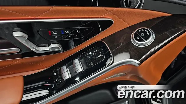 Mercedes-Benz S-Class — Фото автомобиля 23