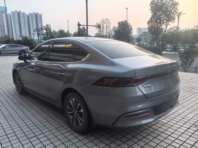 BYD Qin PLUS — Фото автомобиля 13