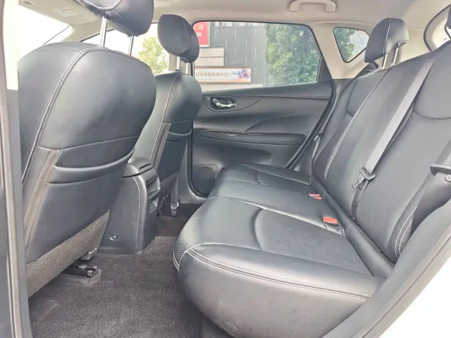 Nissan Tiida — Фото автомобиля 5