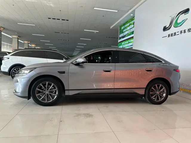 BYD Qin L — Фото автомобиля 3