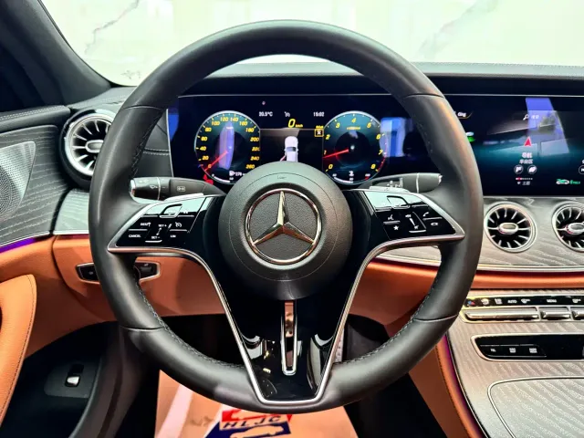 Mercedes-Benz CLS-Class — Фото автомобиля 10