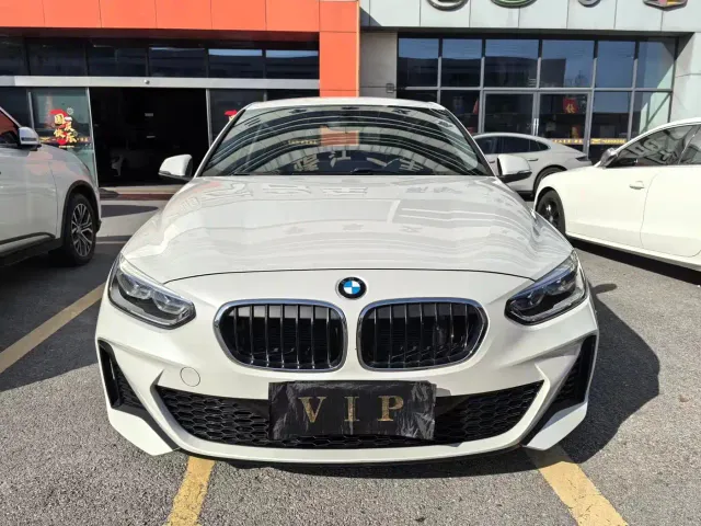 BMW 1 Series — Фото автомобиля 2