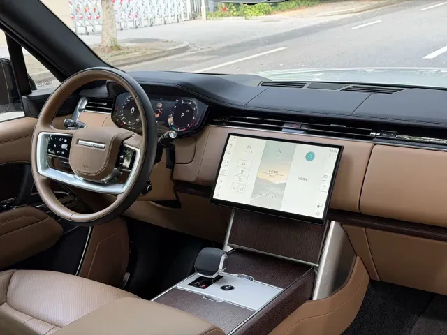 Land Rover Range Rover — Фото автомобиля 26