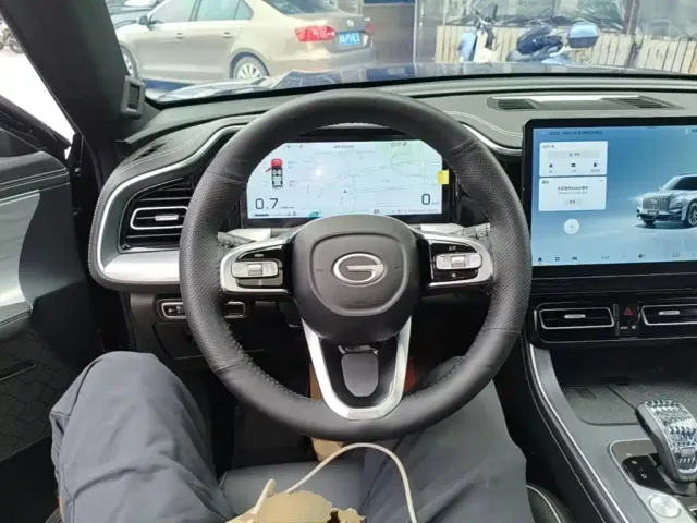GAC Trumpchi GS8 — Фото автомобиля 10