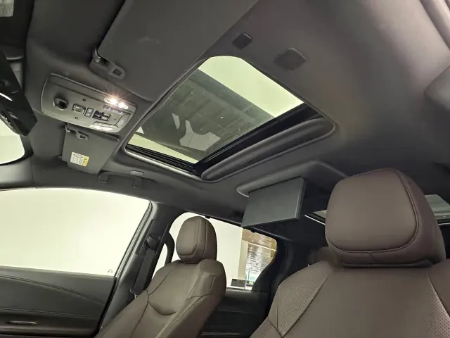 Toyota Sienna — Фото автомобиля 14