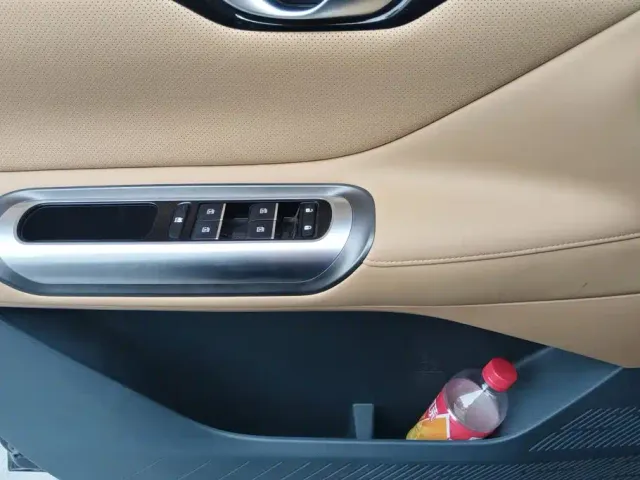 GAC Trumpchi E8 — Фото автомобиля 6