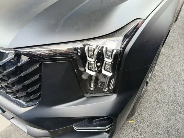 GAC Trumpchi GS8 — Фото автомобиля 23