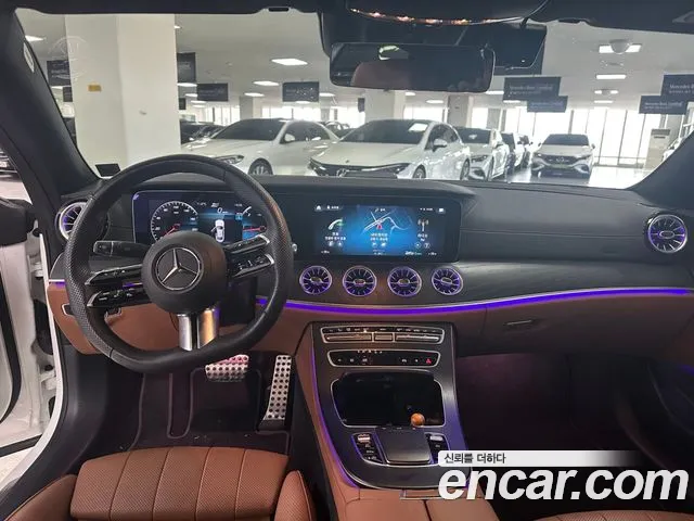 Mercedes-Benz E-Class — Фото автомобиля 7