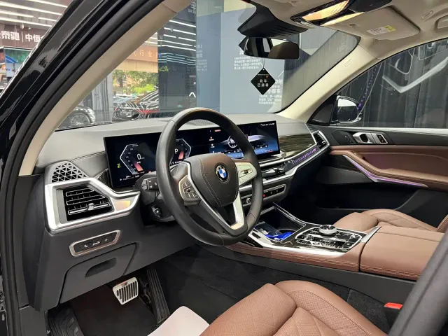 BMW X7 — Фото автомобиля 20