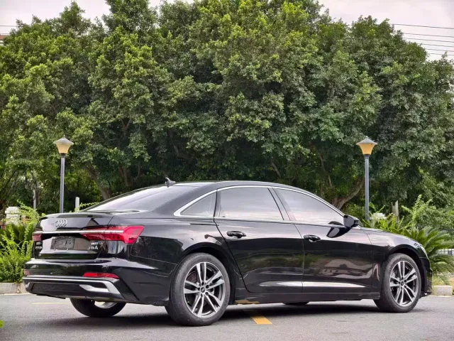 Audi A6L — Фото автомобиля 4