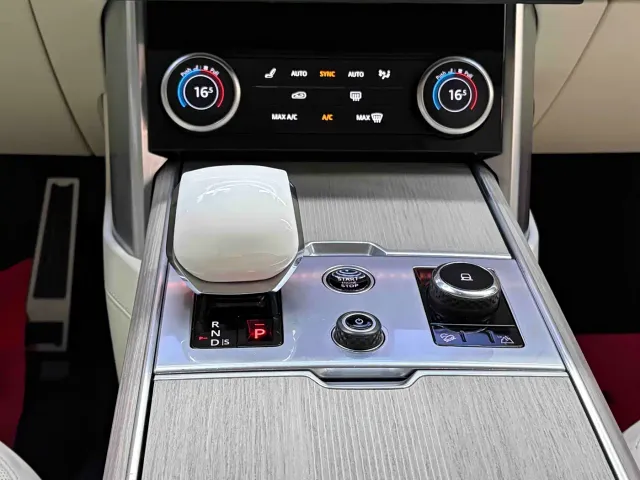 Land Rover Range Rover — Фото автомобиля 27
