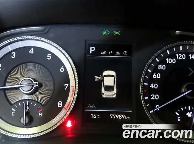 Hyundai Sonata — Фото автомобиля 9