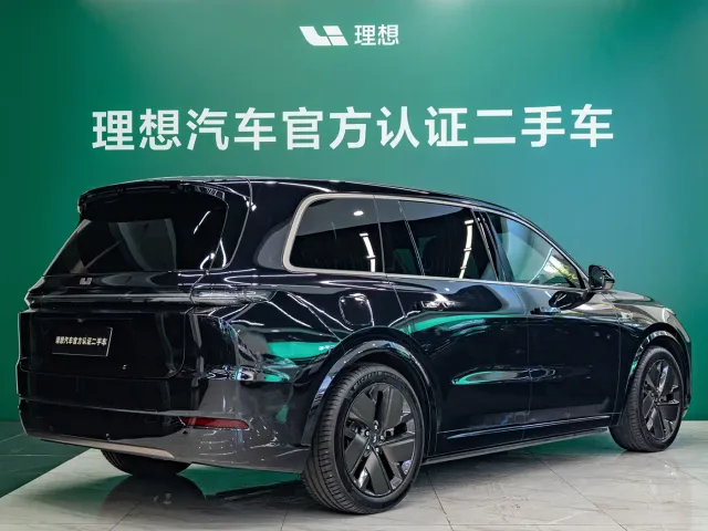 Li Auto L9 — Фото автомобиля 6