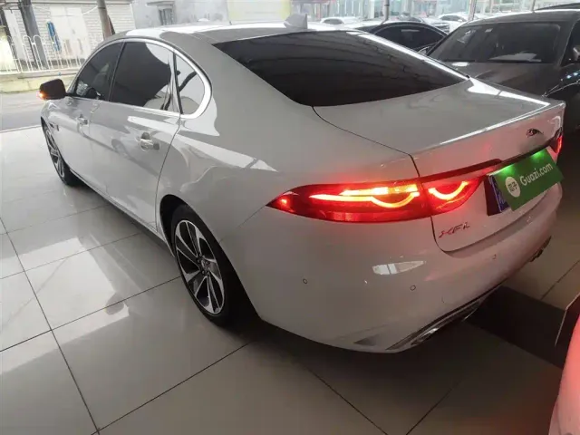 Jaguar XFL — Фото автомобиля 22