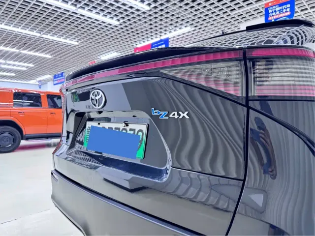 Toyota FAW Toyota bZ4X — Фото автомобиля 9