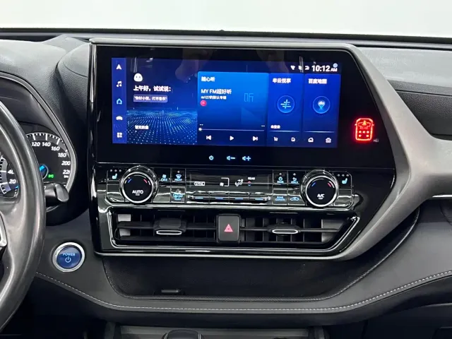 Toyota Highlander — Фото автомобиля 13
