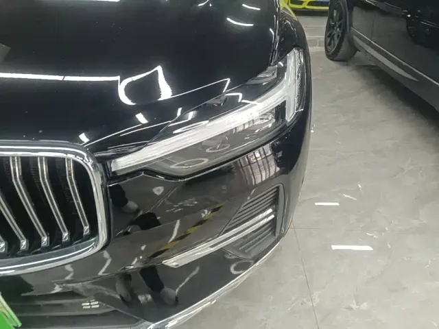 Volvo XC60 — Фото автомобиля 23