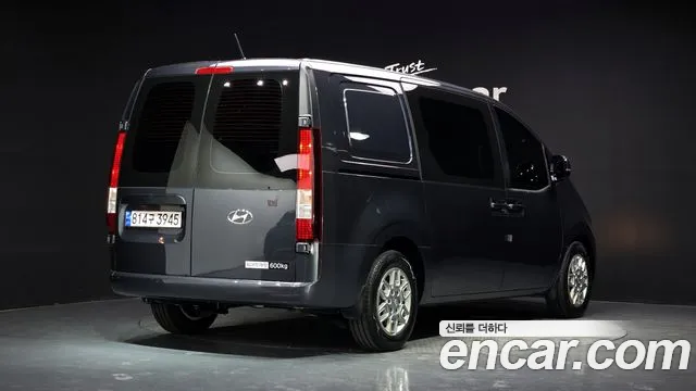 Hyundai Staria Staria Карго 5 мест — Фото автомобиля 2