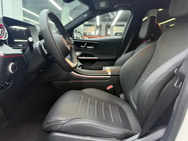 Mercedes-Benz C-Class — Фото автомобиля 9