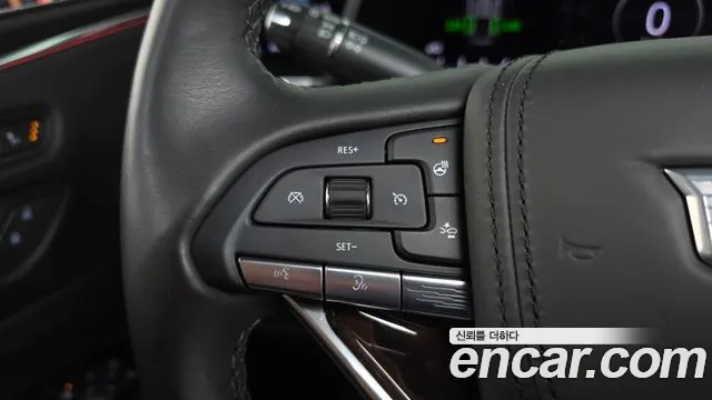 Cadillac Escalade — Фото автомобиля 4
